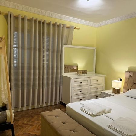 Fun House Serenity Apartment Tirana Exterior foto