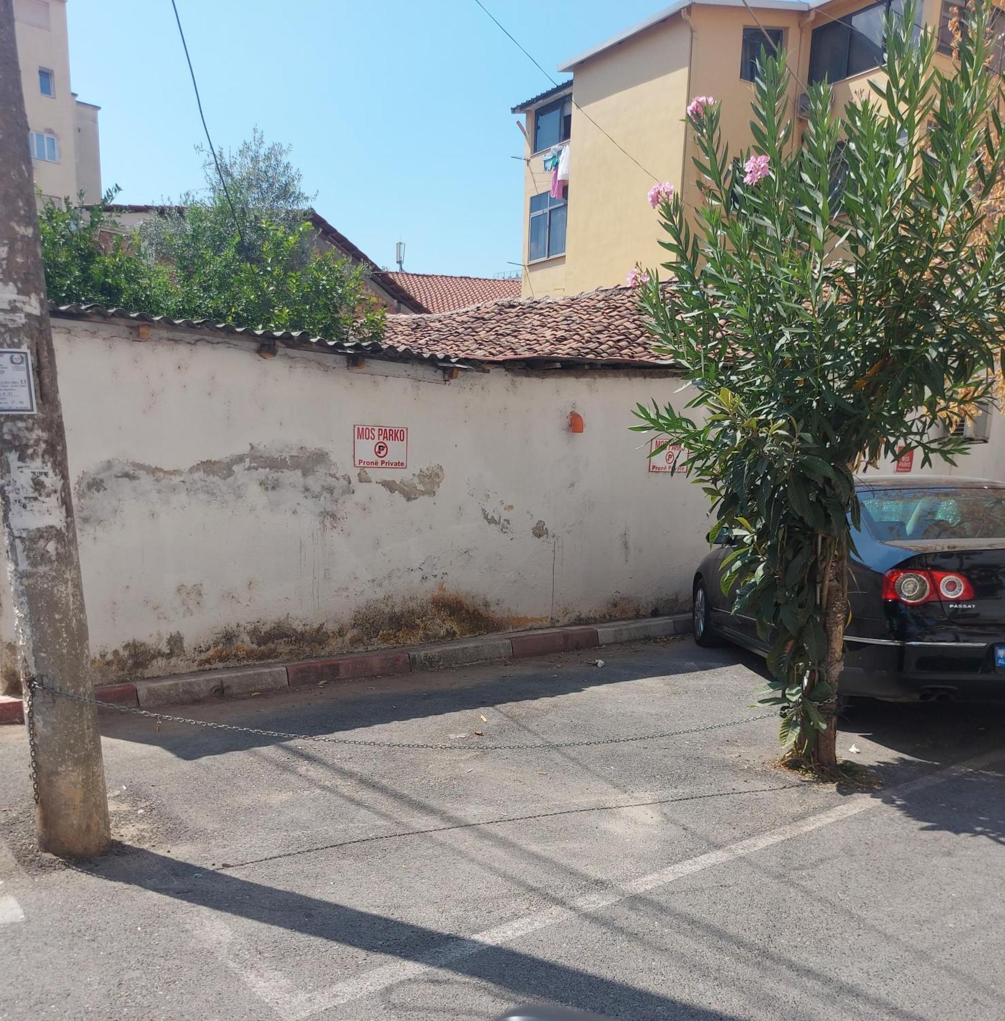 Fun House Serenity Apartment Tirana Exterior foto