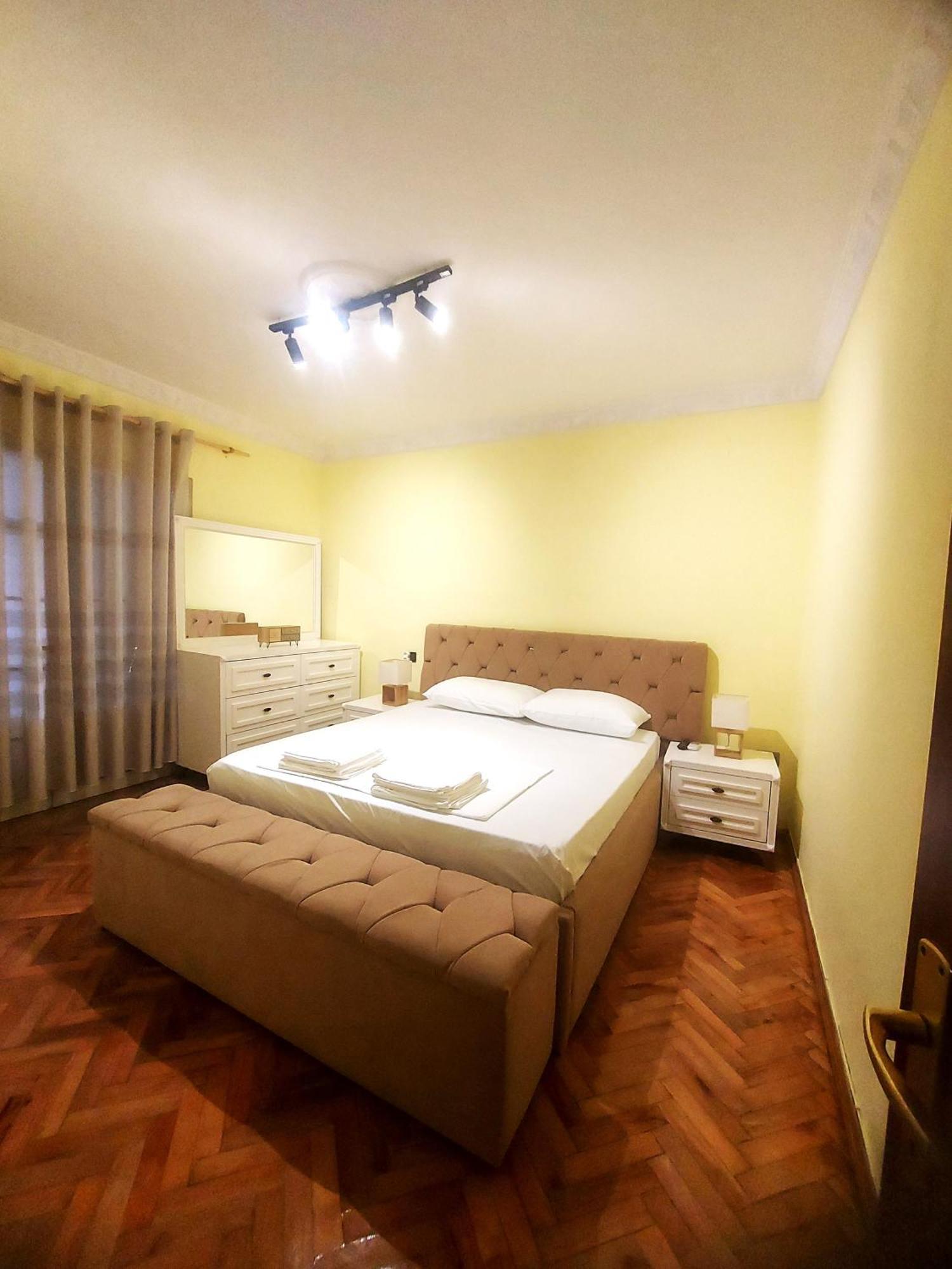 Fun House Serenity Apartment Tirana Exterior foto