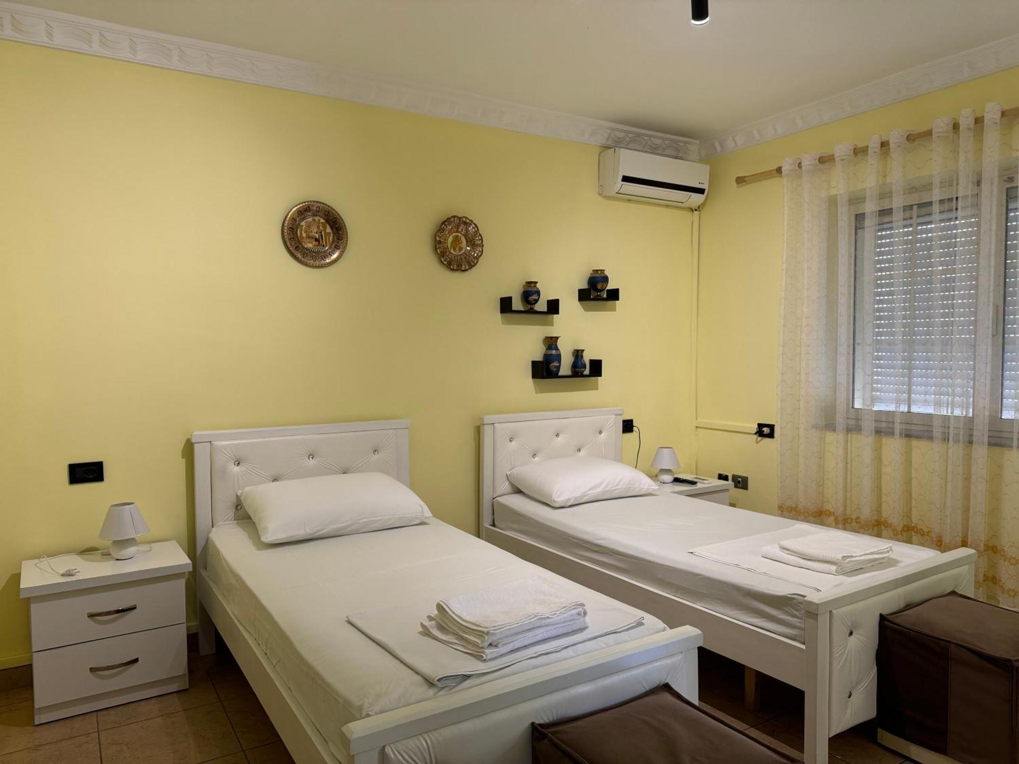 Fun House Serenity Apartment Tirana Exterior foto