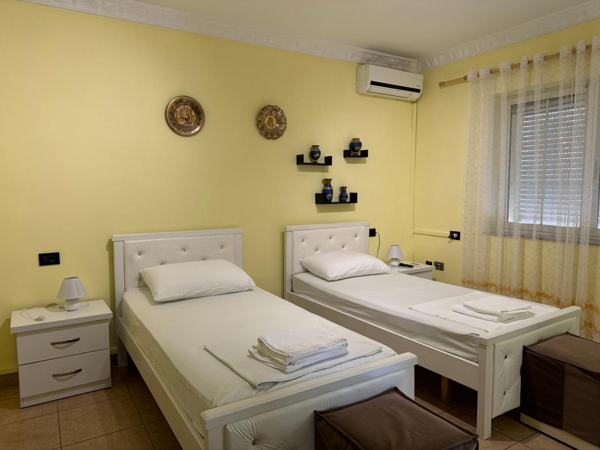 Fun House Serenity Apartment Tirana Exterior foto