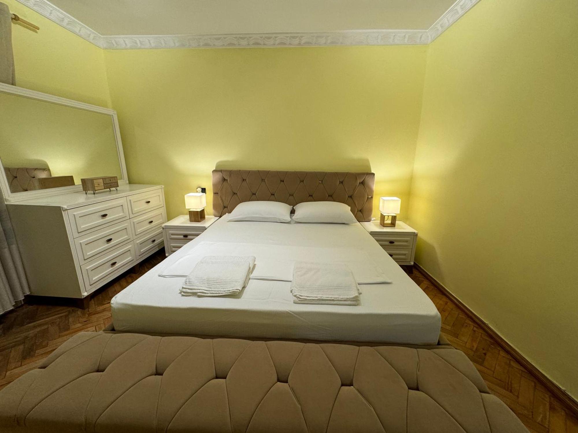 Fun House Serenity Apartment Tirana Exterior foto